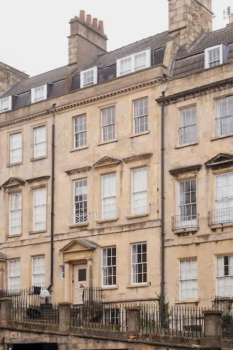 Stylish Central Apartment With Parking - Garden And Workspace Bath 0*,