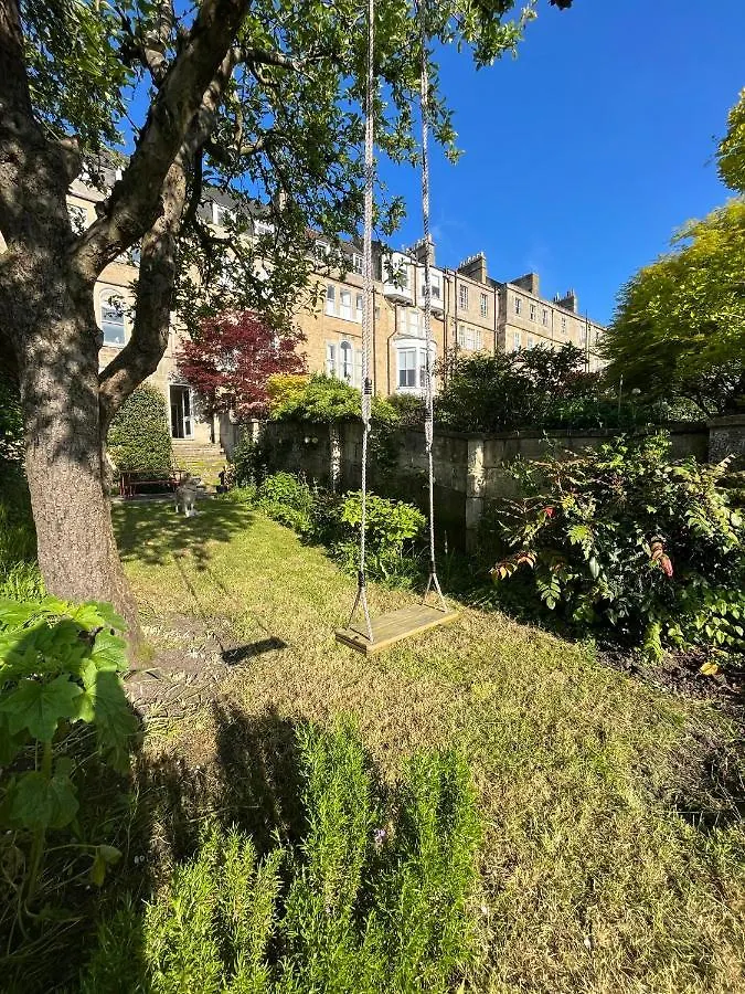Stylish Central Apartment With Parking - Garden And Workspace Bath United Kingdom